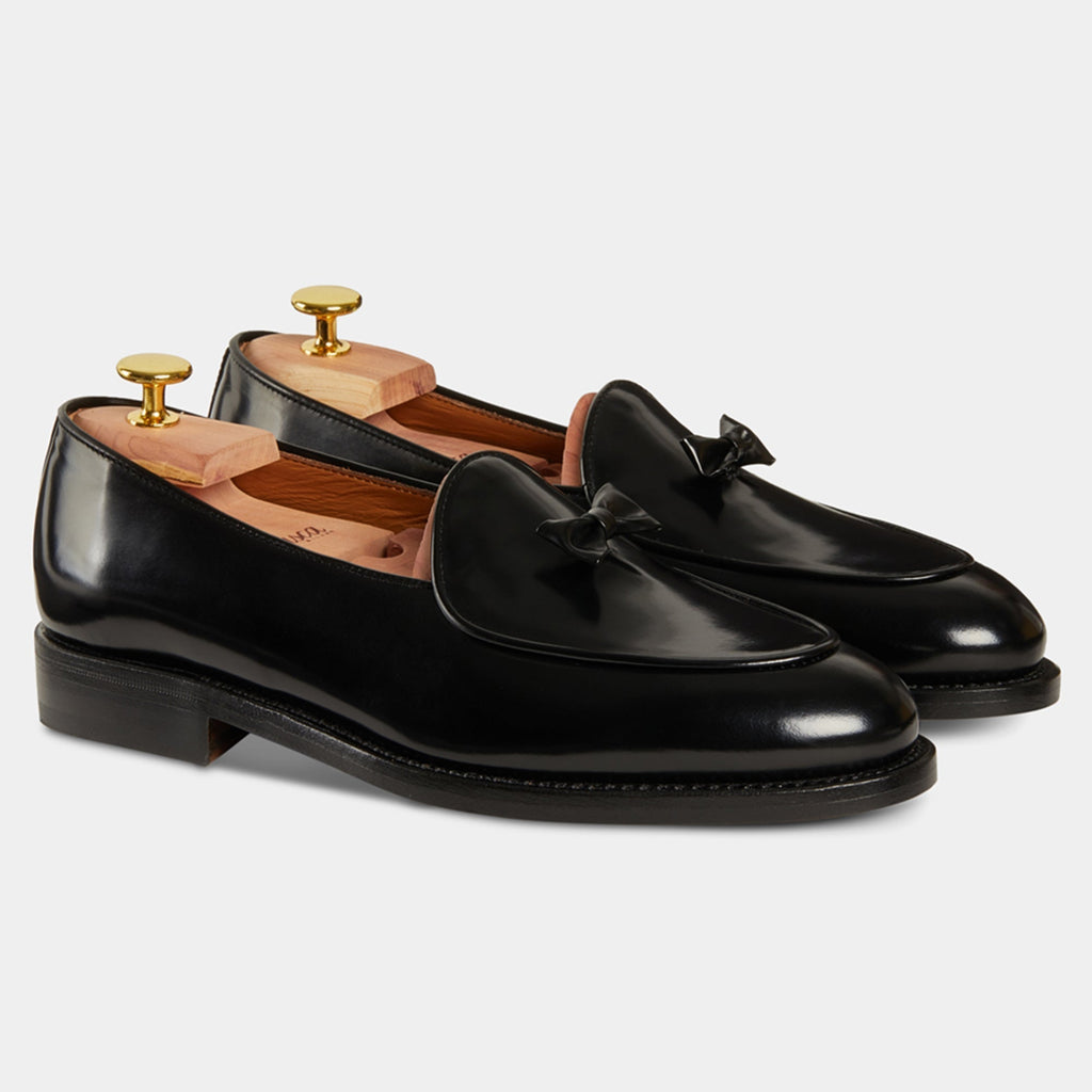 Legacy | Classic Loafer – Black Leather with Sleek Profile & Signature Detailing