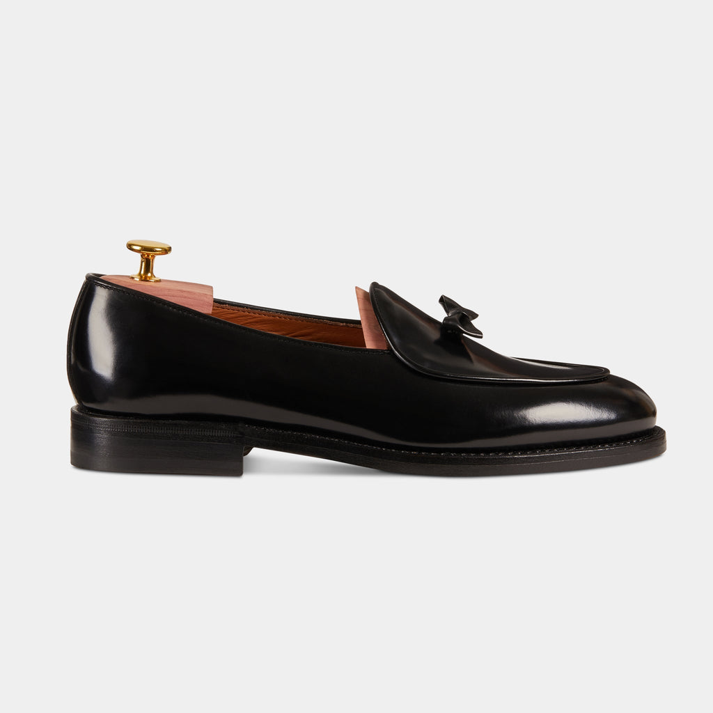 Legacy | Classic Loafer – Black Leather with Sleek Profile & Signature Detailing